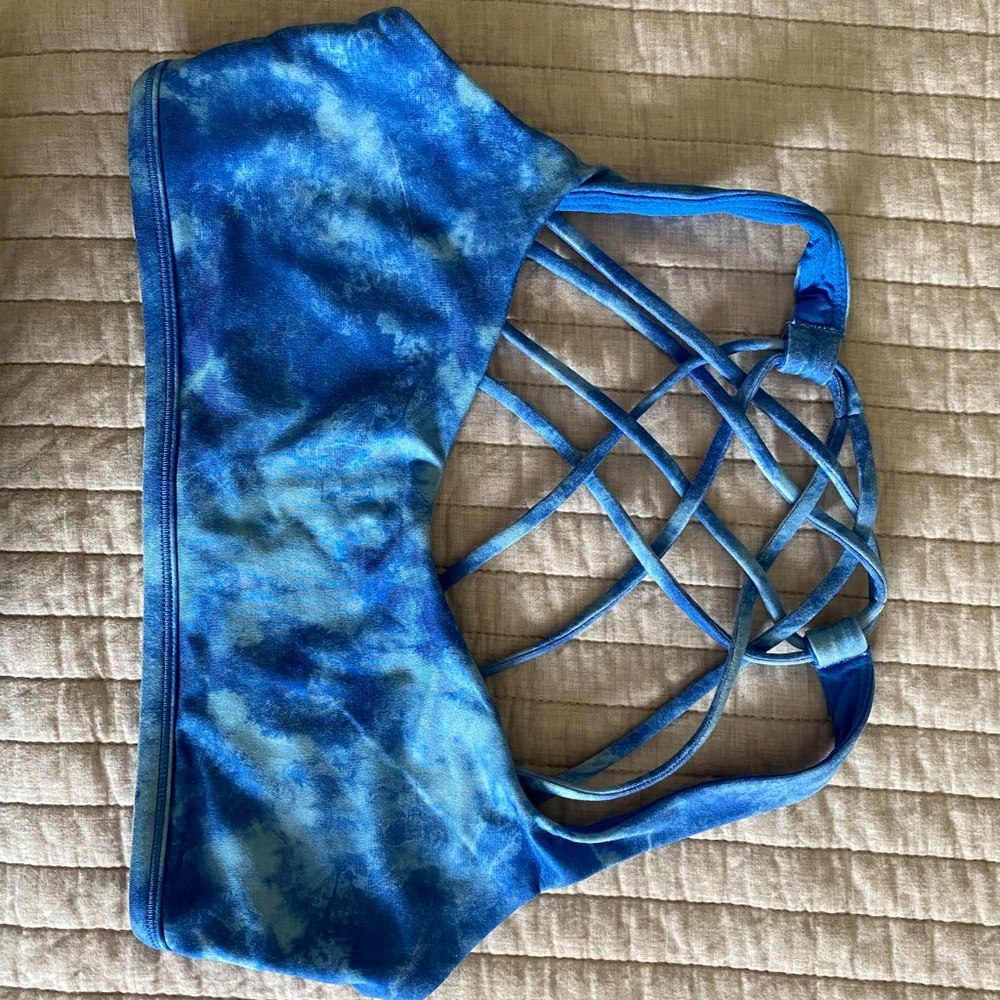 Lululemon Free to be Wild bra sz 8